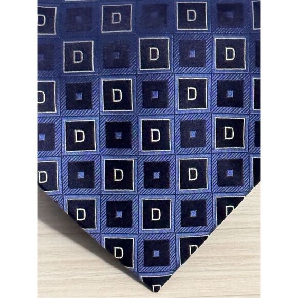 Randa Corp. Stain Resistant Silk Tie - Picture 2 of 8